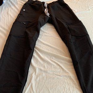 Figs Taldora Skinny Jogger Scrub Pants in Black